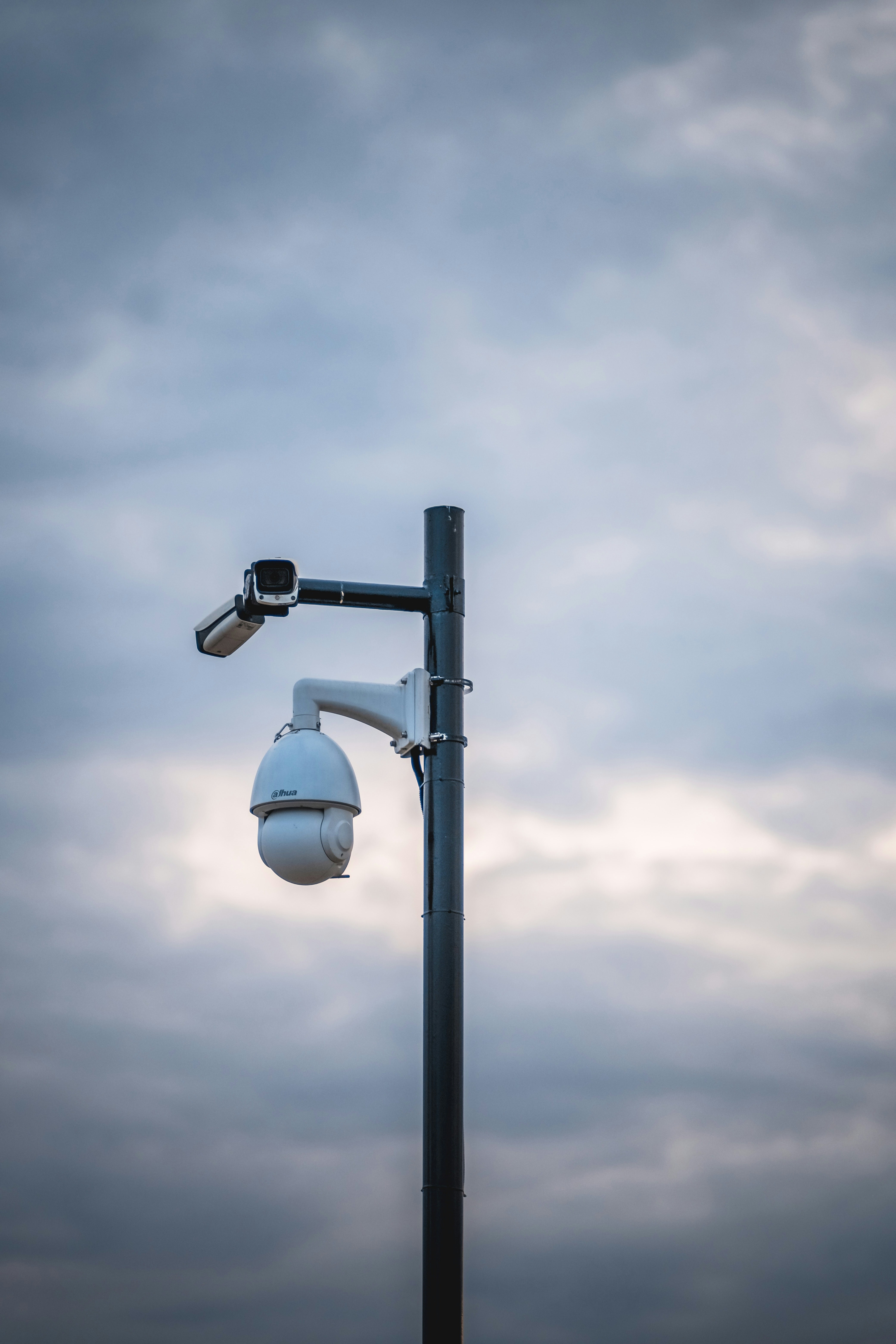 Nowoczesna kamera monitoringu wizyjnego
